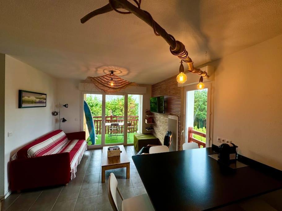 Grand Appartement - Piscine - Plage- Terrasse Saint-Jean-de-Luz Buitenkant foto